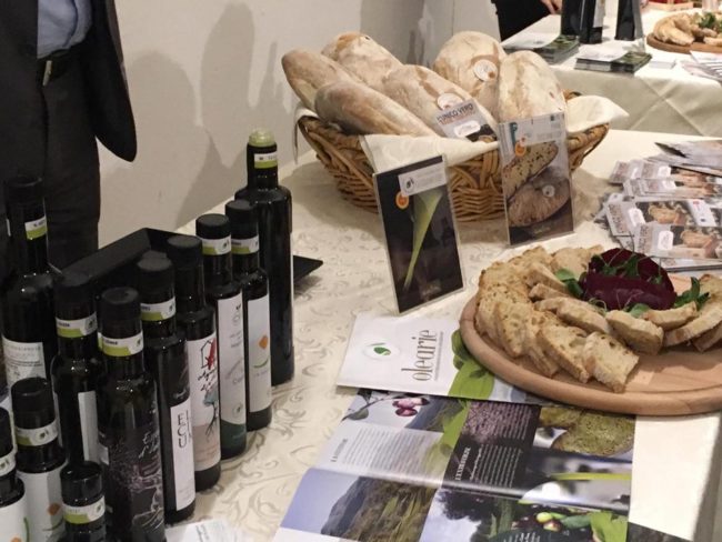 Gli oli certificatori del Consorzio di tutela Olio Seggiano Dop Gli oli certificatori del Consorzio di tutela Olio Seggiano Dop